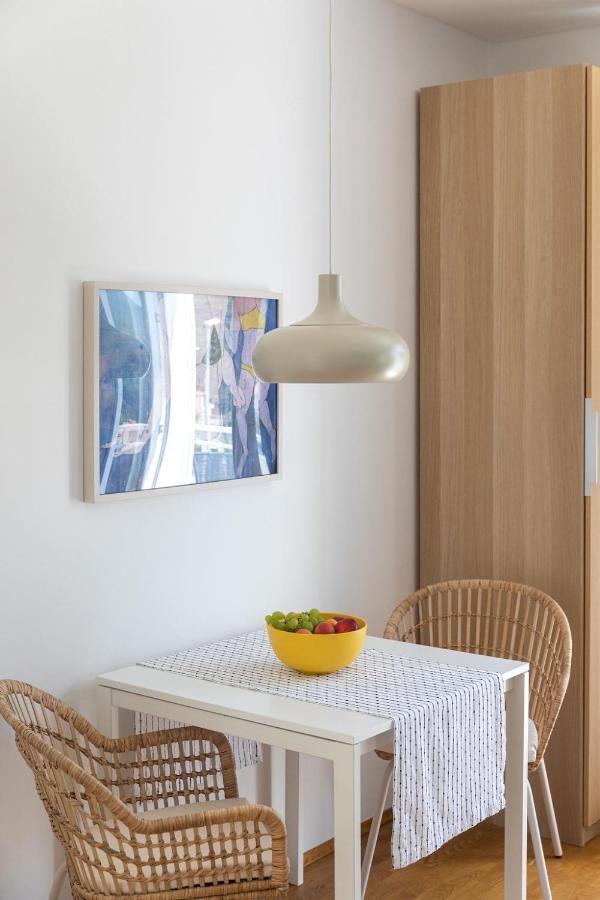 Apartments Silvija Mokošica エクステリア 写真