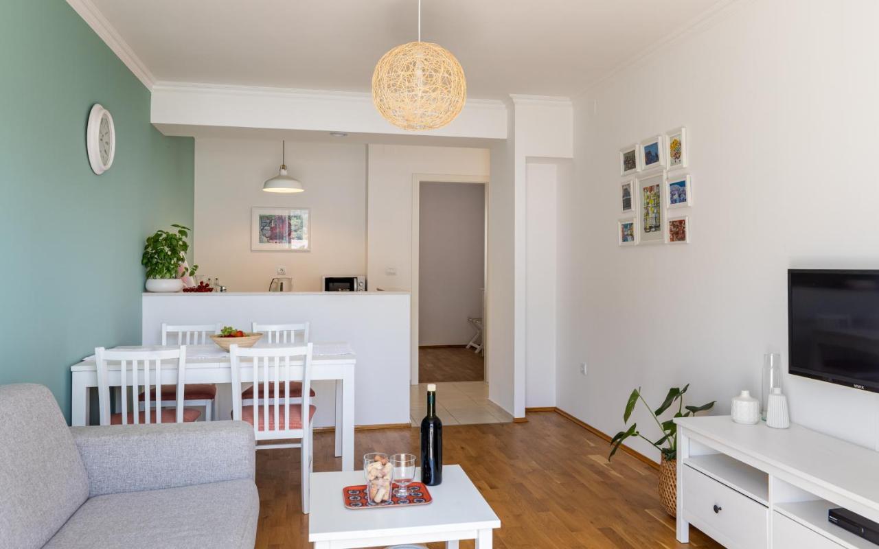 Apartments Silvija Mokošica エクステリア 写真