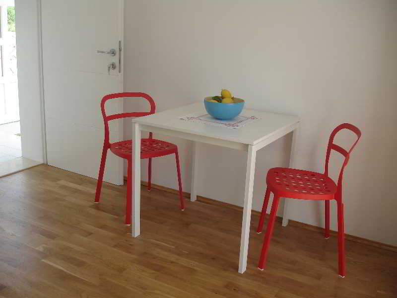 Apartments Silvija Mokošica エクステリア 写真